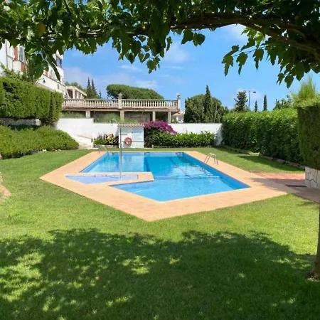 Casa Blanca42 Piscina Wifi 6pax Homestay *